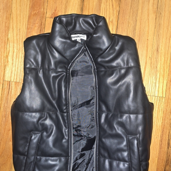 Kensie Girl Black Puffer Vest - Picture 7 of 10
